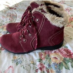 Earth Origins Side Zip Burgundy Suede Ankle Boots w/ Faux Fur Womens Size 6